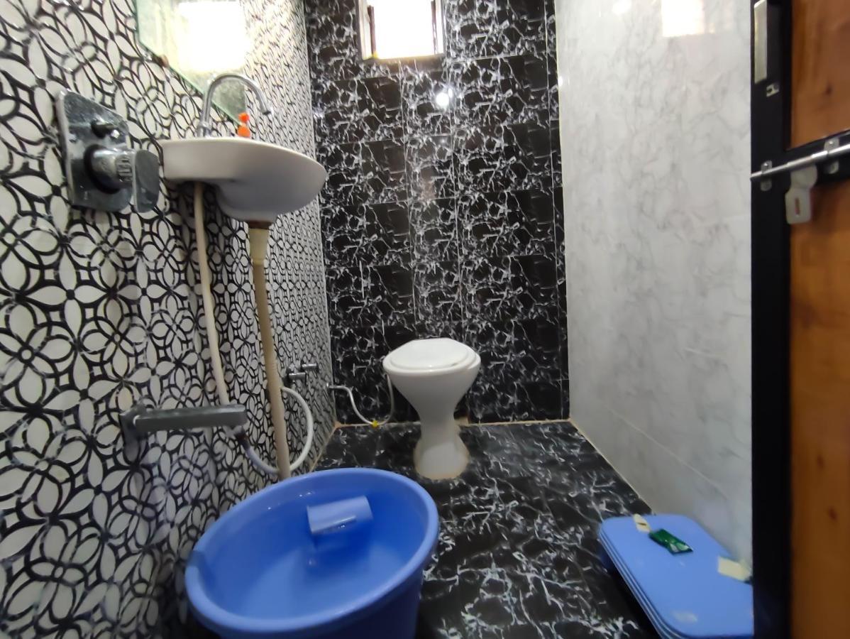 Hotel Sardar Rooms Garudeshwar Екстер'єр фото